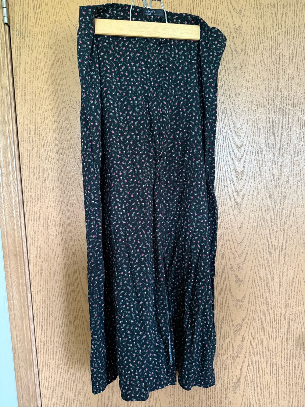 Nobody’s Child Women's Black Floral Midi Skirt - Petite Floral Print